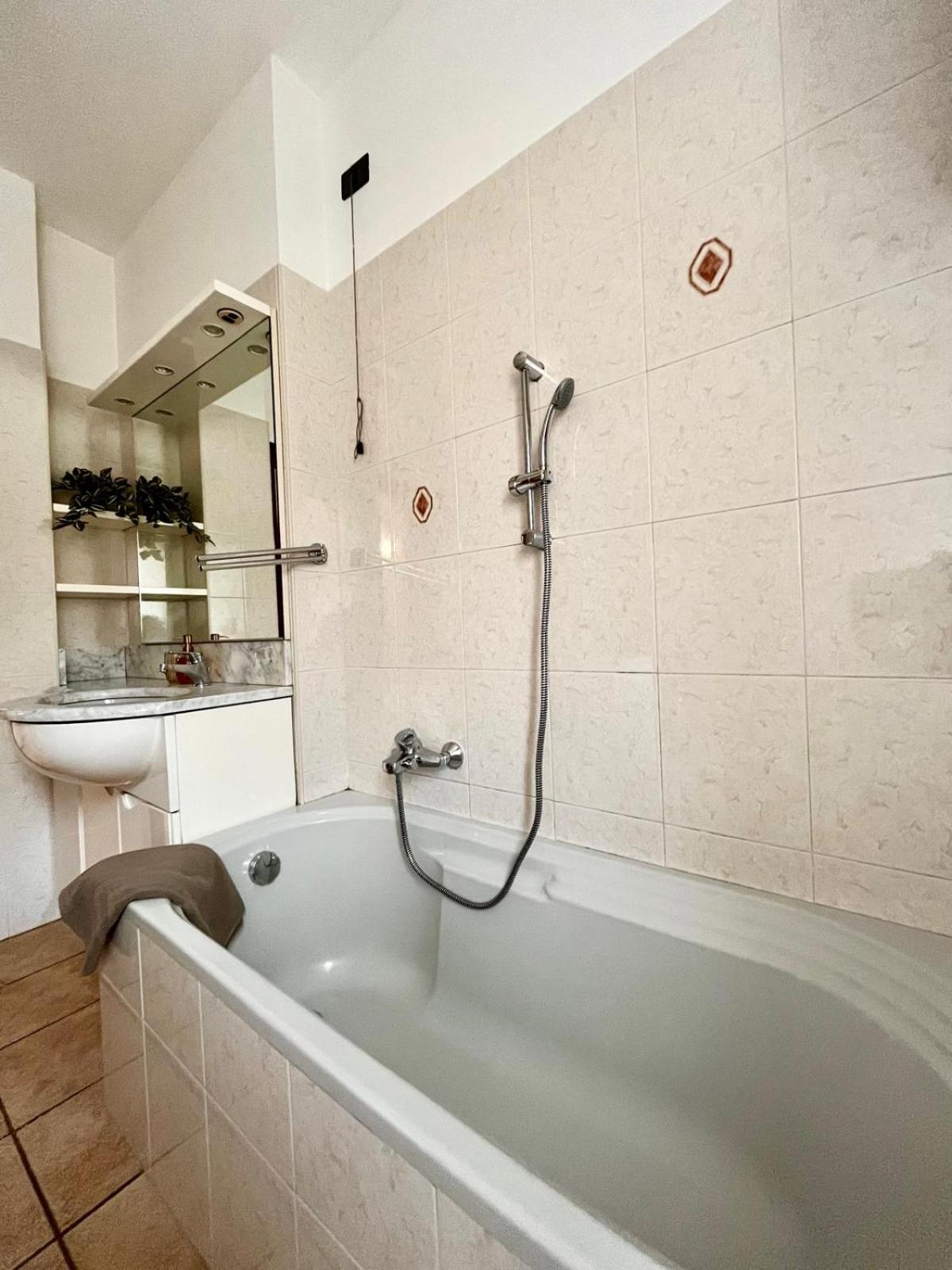 Appartement Perla House à Abbadia Lariana Extérieur photo
