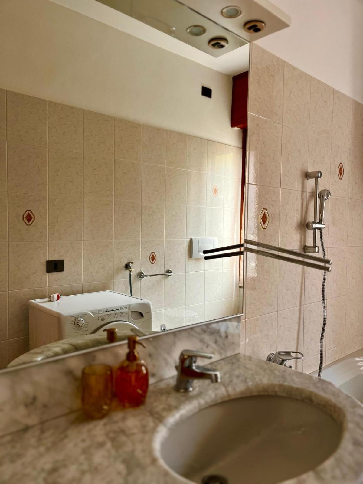 Appartement Perla House à Abbadia Lariana Extérieur photo